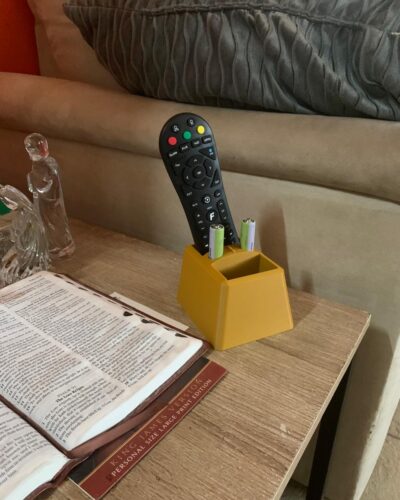 Remote holder (Battery Compartments)